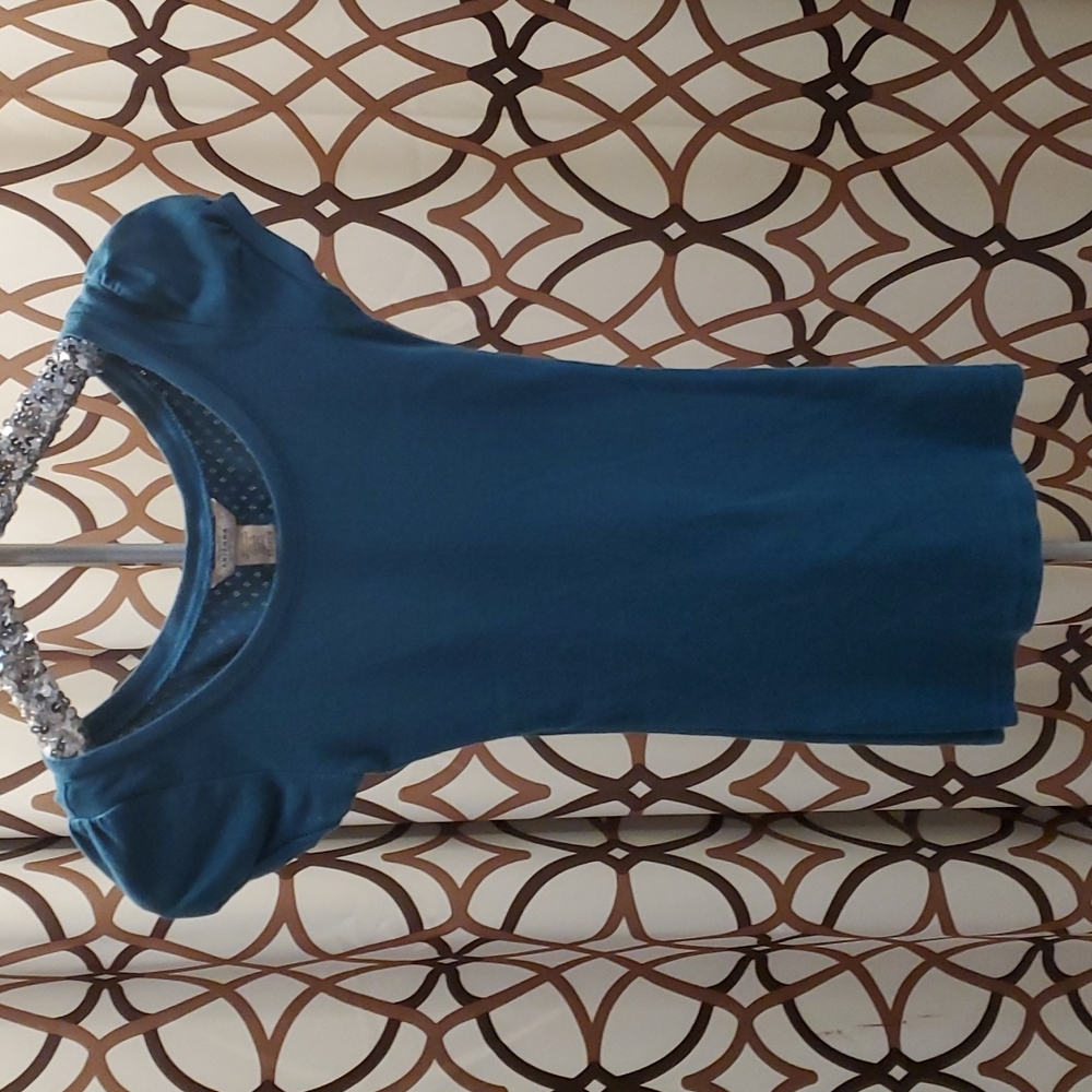 Arizona - blue cuffed shoulder top
